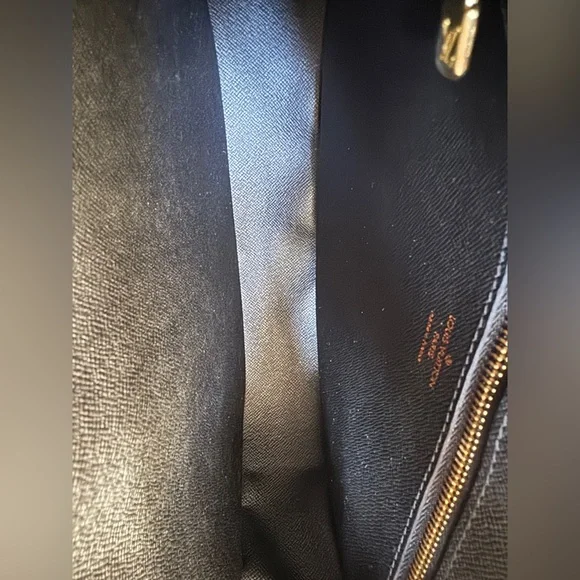 LOUIS VUITTON Jeune Fille MM Epi Leather Bag - Picture 9 of 15